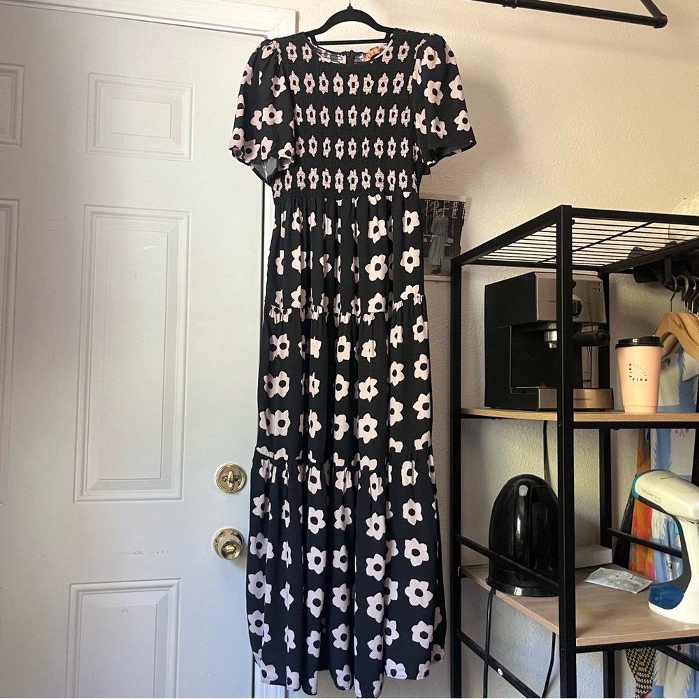 KITRI black pink floral smocked tiered short sleeve maxi‎ dress